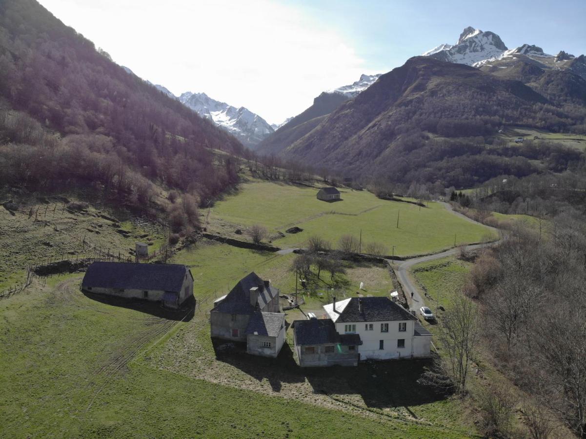 Aux D'Estaing Croises, Gite De Montagne Accessible A Tous Exteriér fotografie